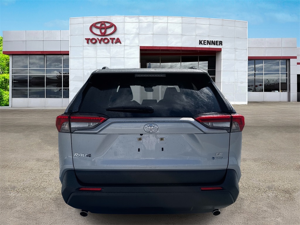 2025 Toyota RAV4 Hybrid LE photo 3