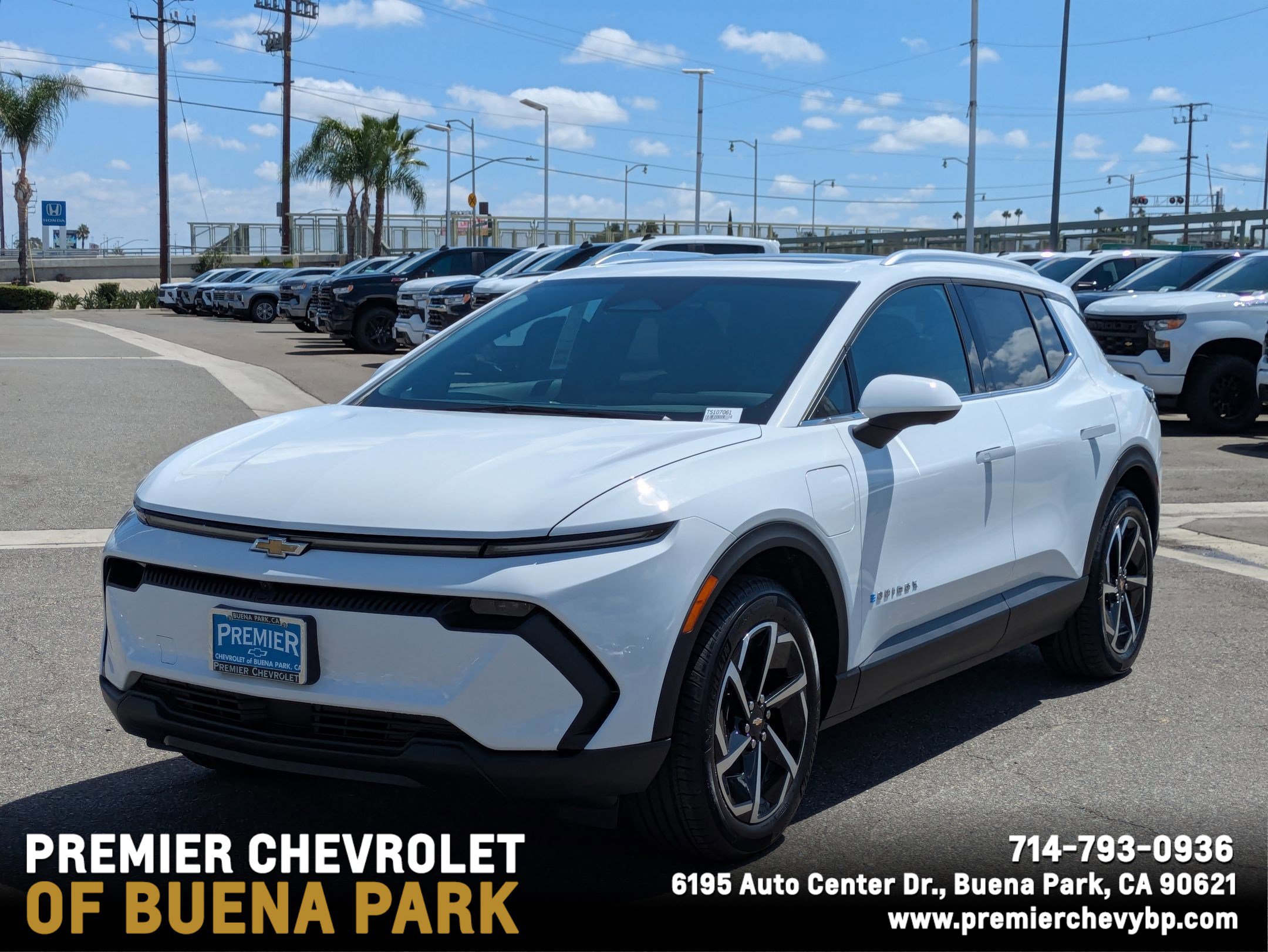 2026 Chevrolet Equinox EV 2LT's photo