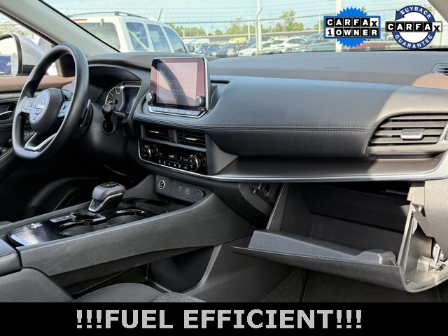 2023 Nissan Rogue SV photo 13