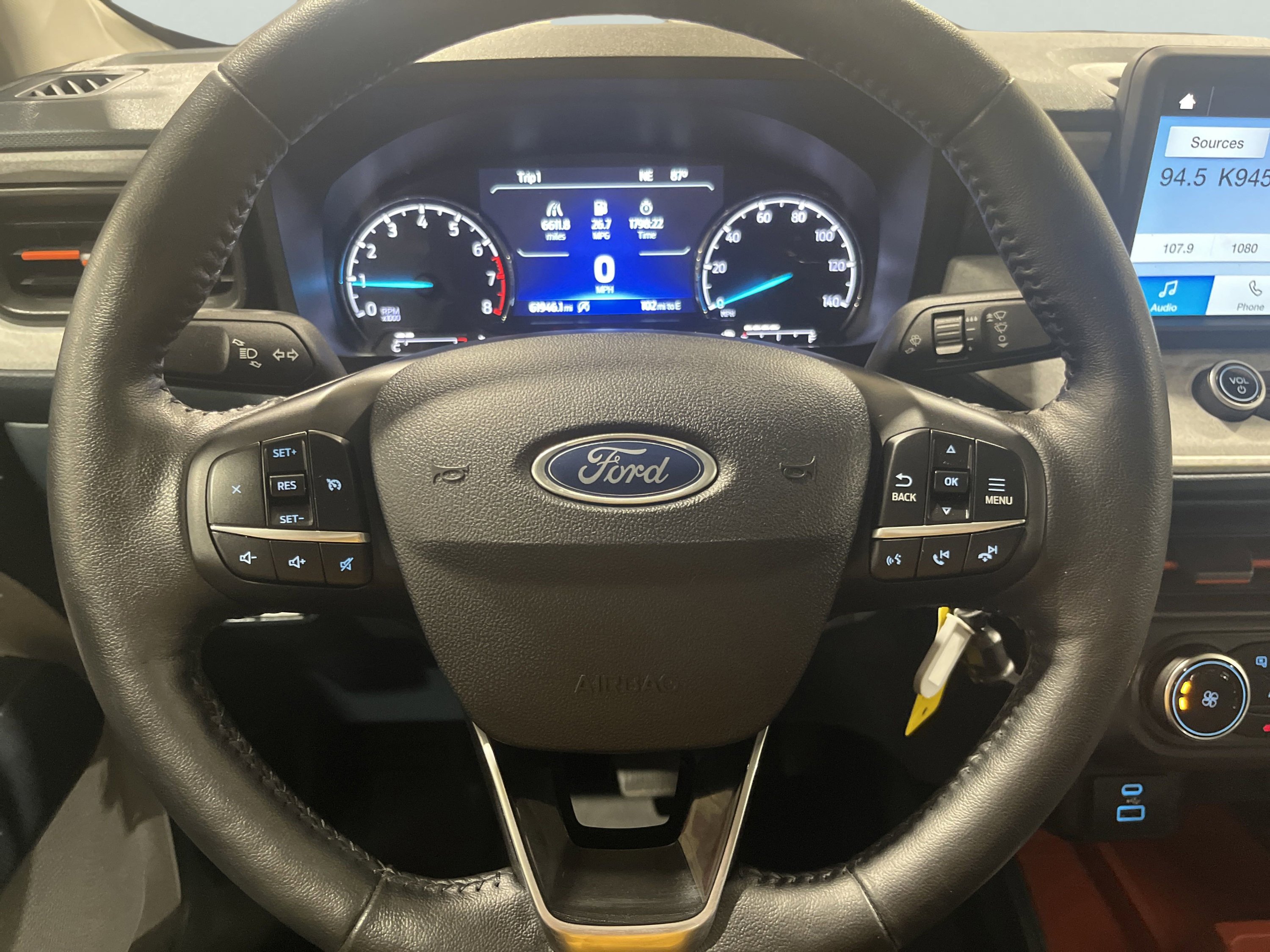 2022 Ford Maverick XLT photo 13