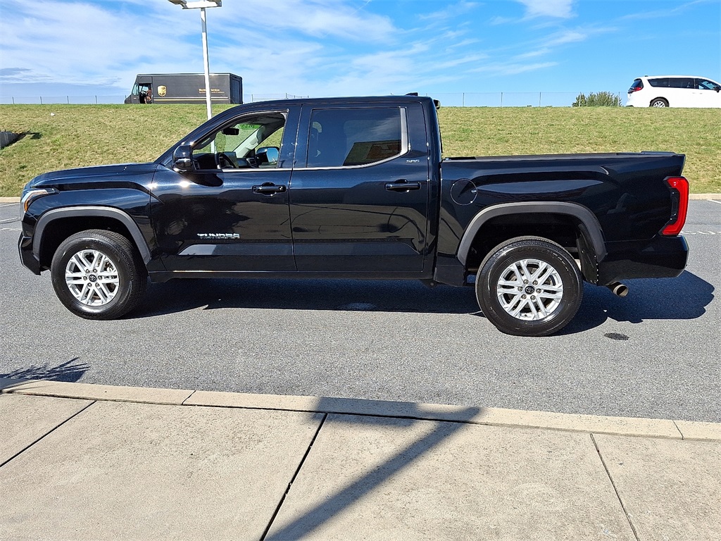 2023 Toyota Tundra SR5 photo 6