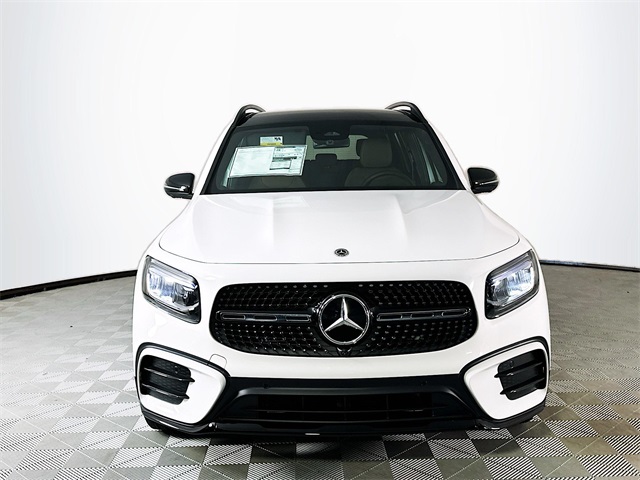 2026 Mercedes Benz GLB 250 photo 2