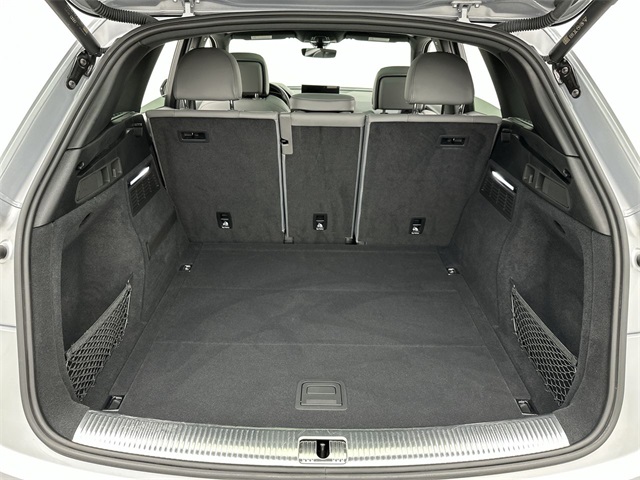 2022 Audi SQ5 Premium Plus photo 14
