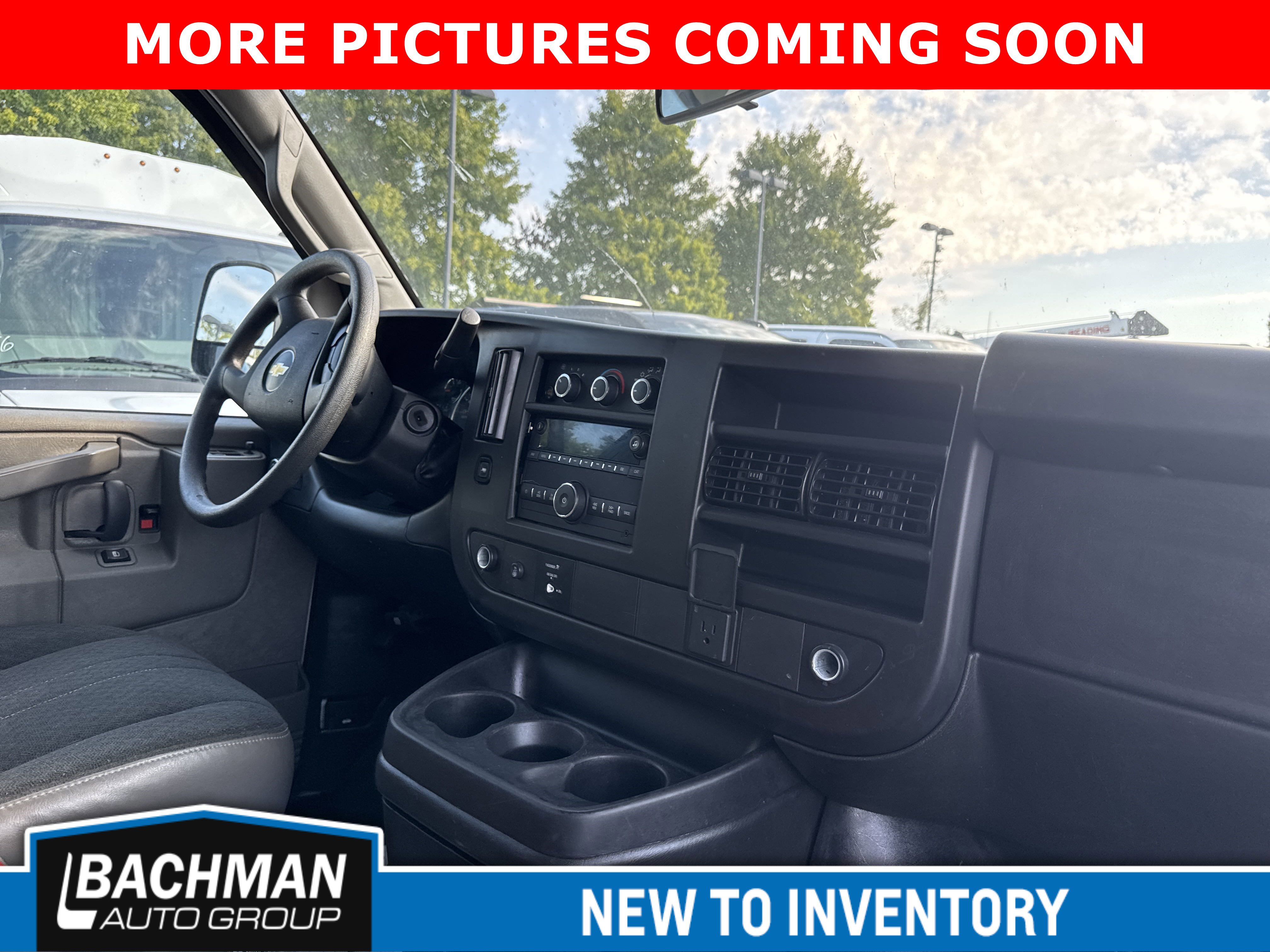 2023 Chevrolet Express 2500 Cargo photo 4