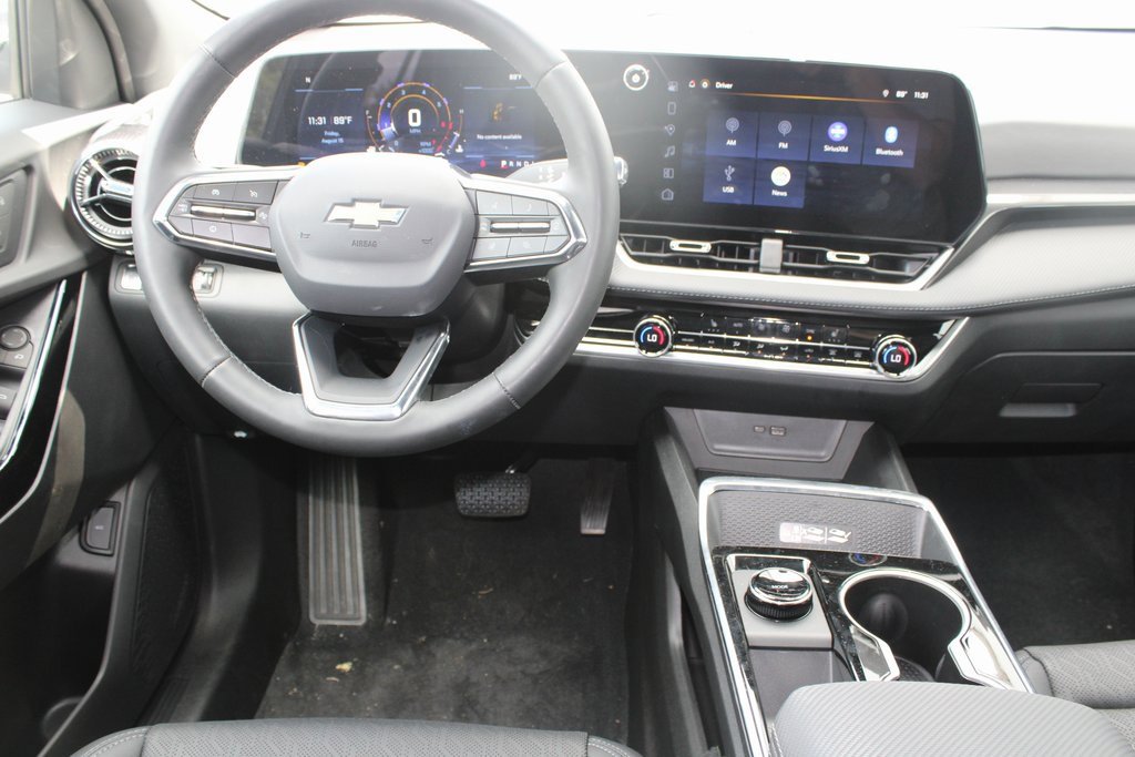 2026 Chevrolet Equinox LT photo 18