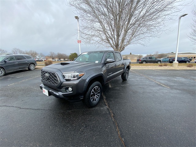 2020 Toyota Tacoma TRD Sport's photo