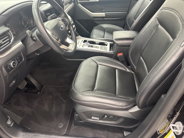 2024 Ford Explorer XLT photo 23