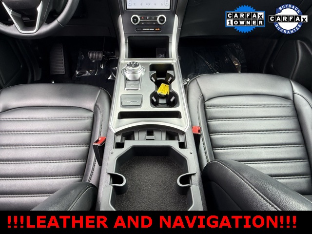 2022 Ford Edge SEL photo 16