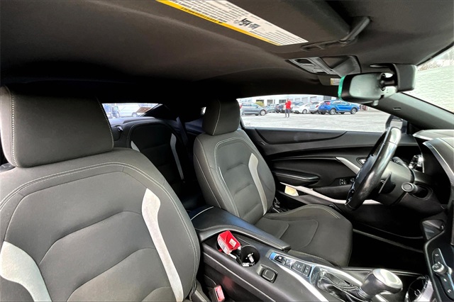 2020 Chevrolet Camaro 1LT photo 23