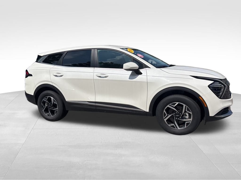 2024 Kia Sportage LX photo 13