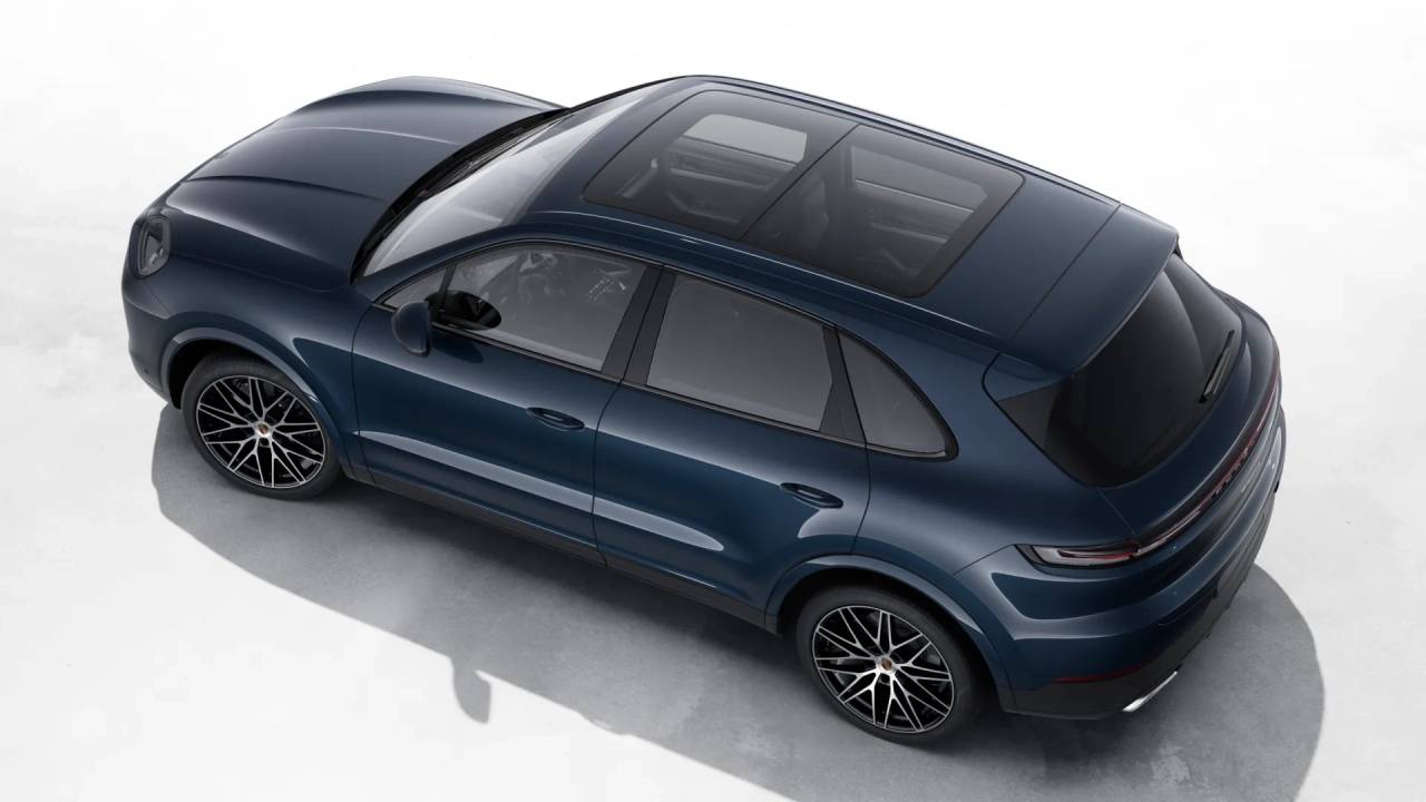 2026 Porsche Cayenne photo 4