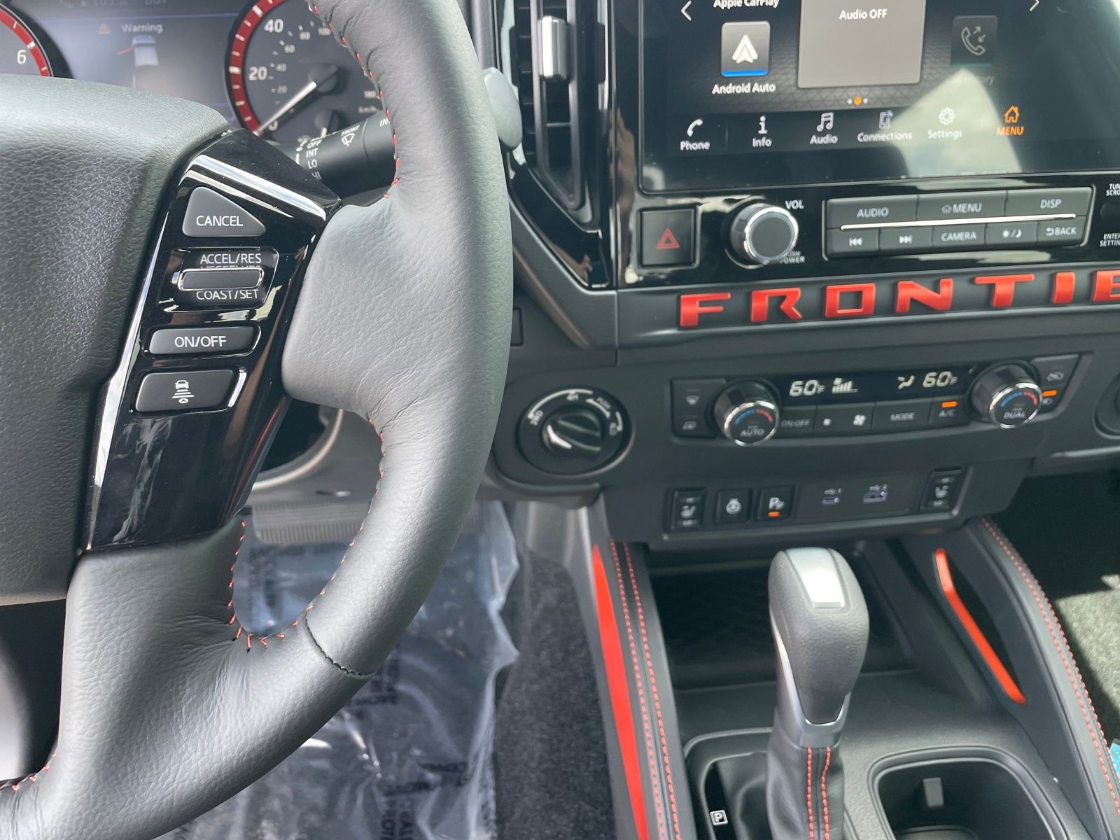 2026 Nissan Frontier PRO-4X photo 12