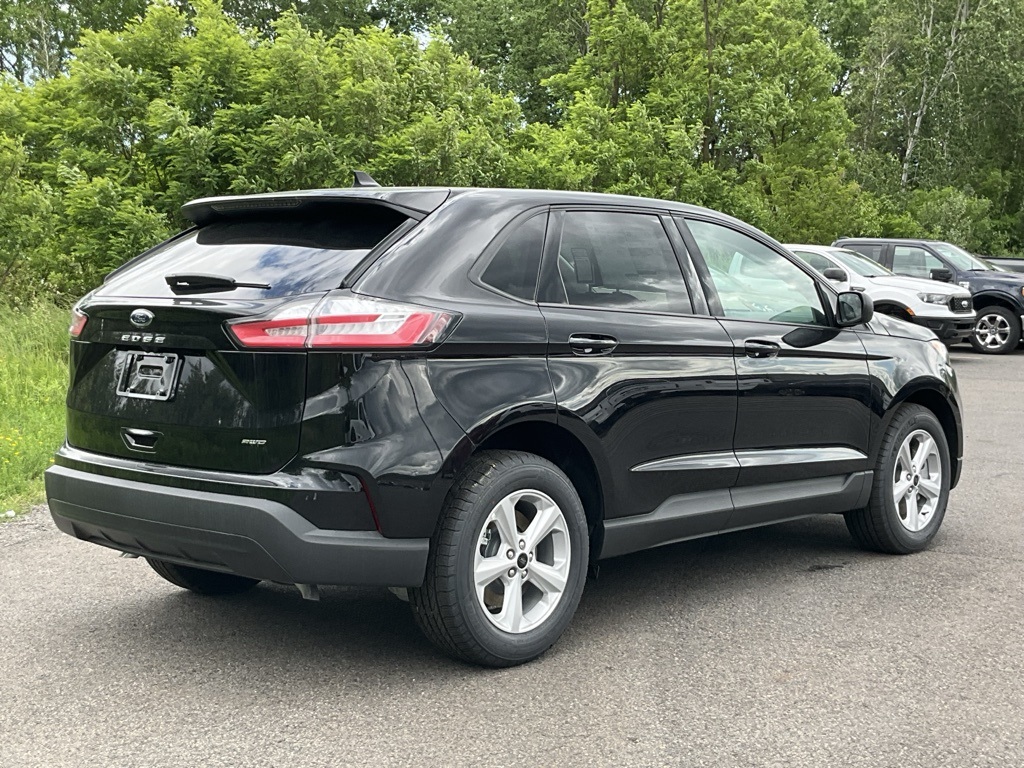 2024 Ford Edge SE photo 11