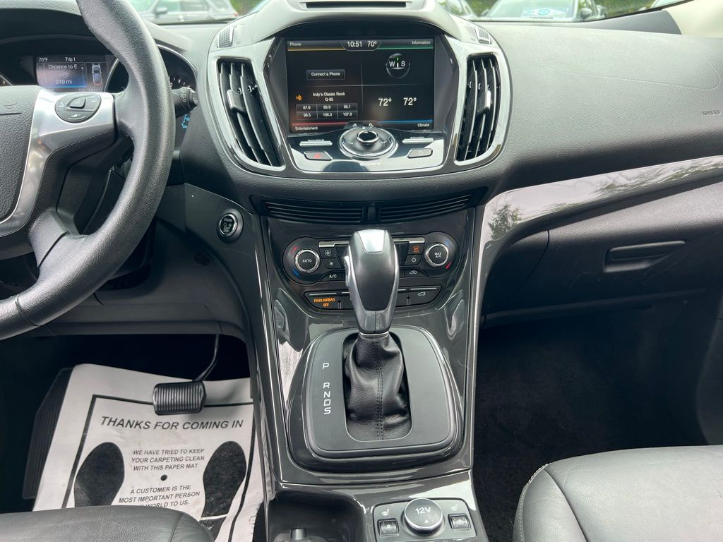 2015 Ford Escape Titanium photo 16
