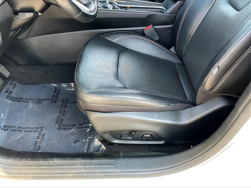 2022 Jeep Compass Latitude Lux photo 33