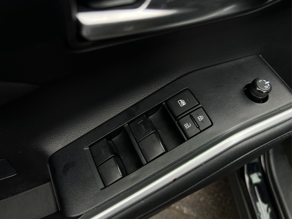 2023 Toyota Highlander XLE photo 35
