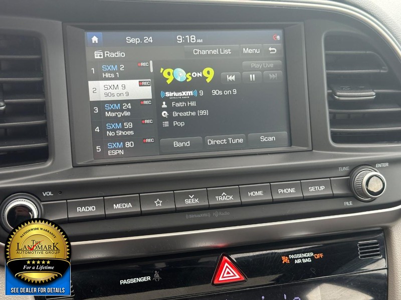2020 Hyundai Elantra Value Edition photo 14