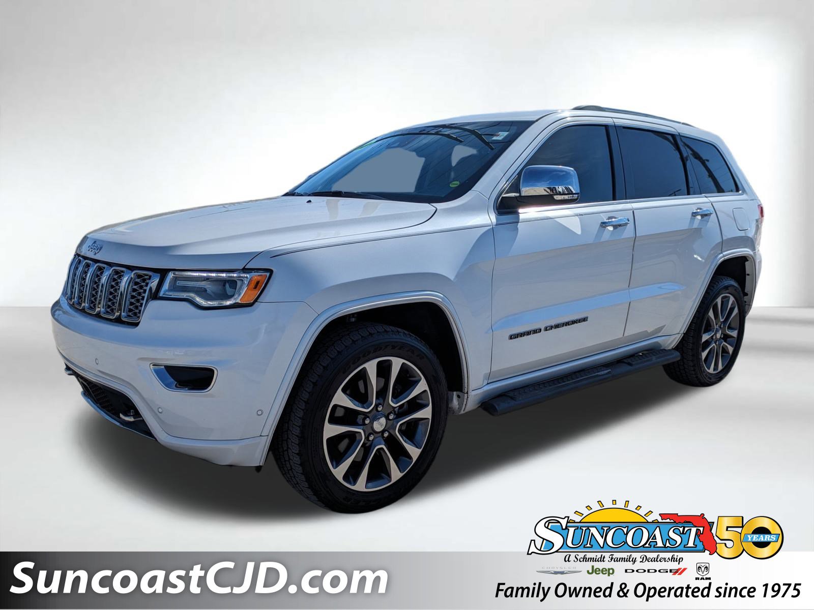 2018 Jeep Grand Cherokee Overland's photo