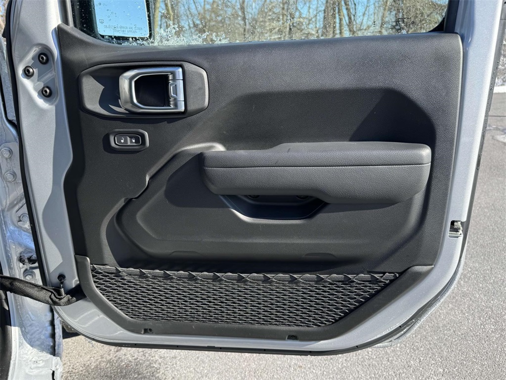 2024 Jeep Wrangler Sport S photo 15