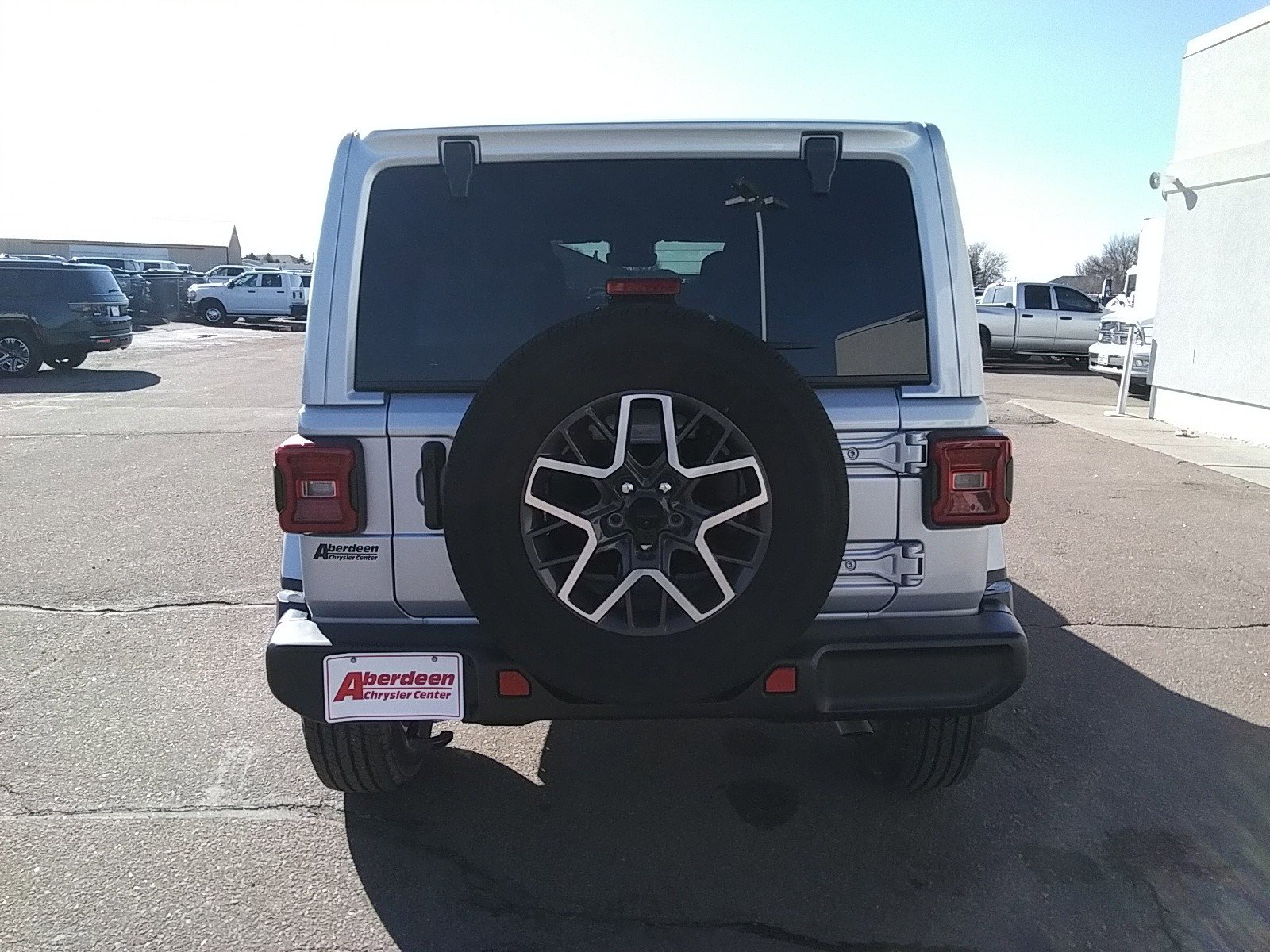 2024 Jeep Wrangler Sahara photo 6