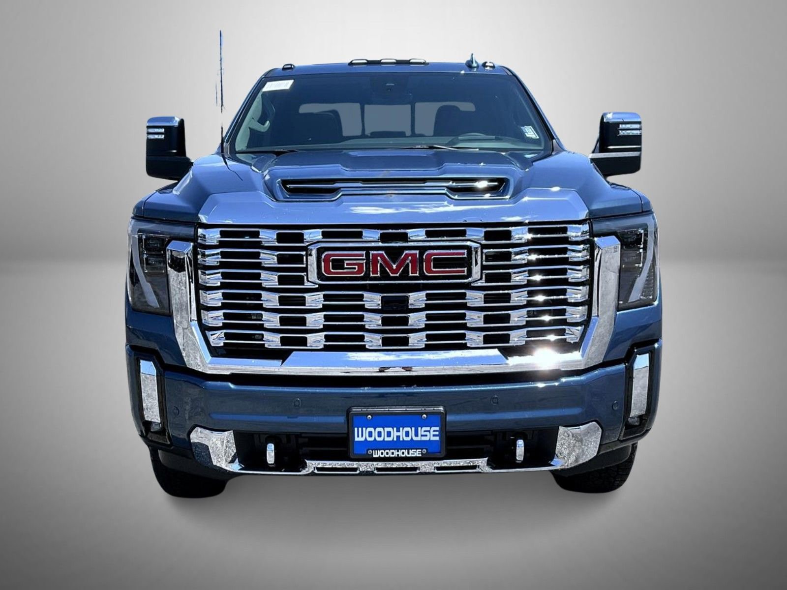 2025 Gmc Sierra 2500 Denali photo 2