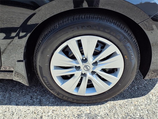 2025 Nissan Sentra S photo 5