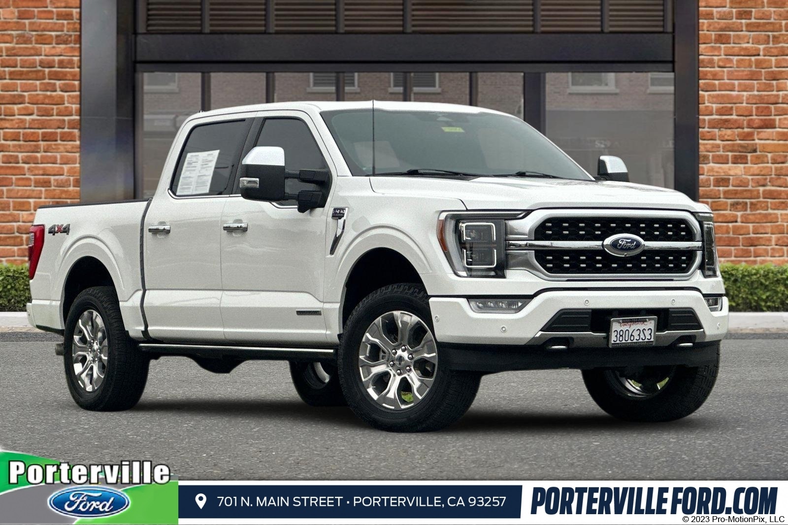 2023 Ford F-150 Platinum's photo