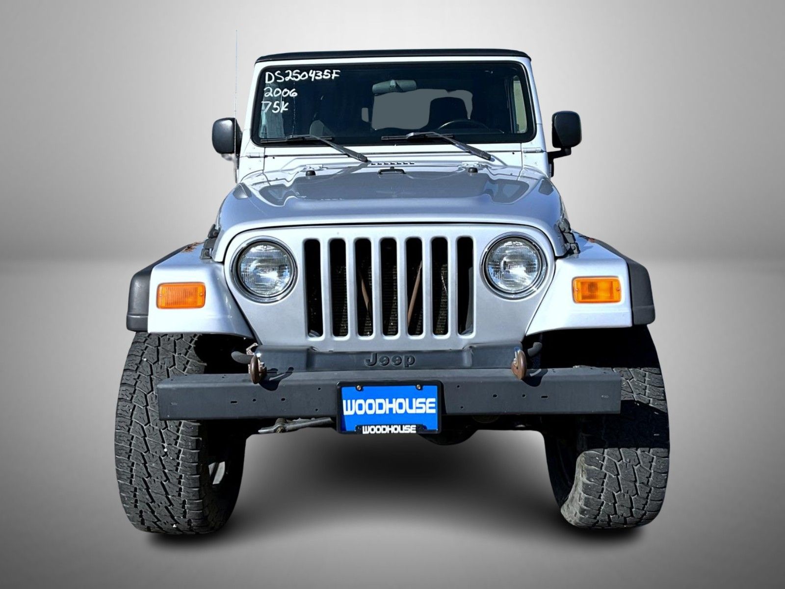 2006 Jeep Wrangler X photo 2