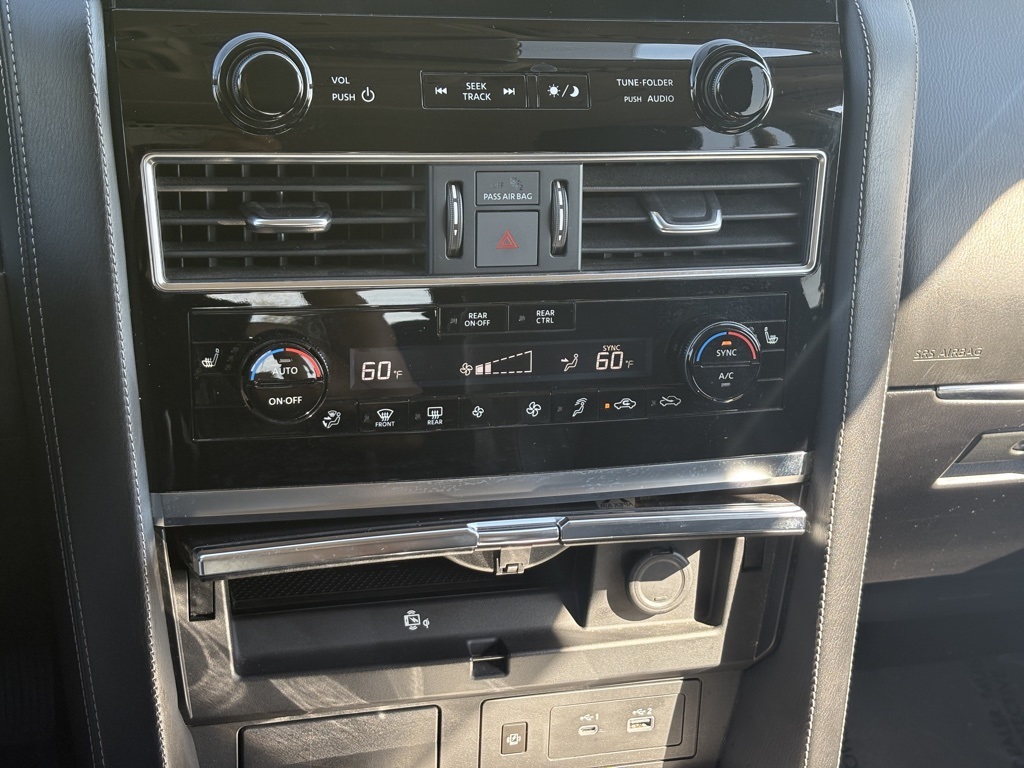 2024 Infiniti QX80 Luxe photo 10