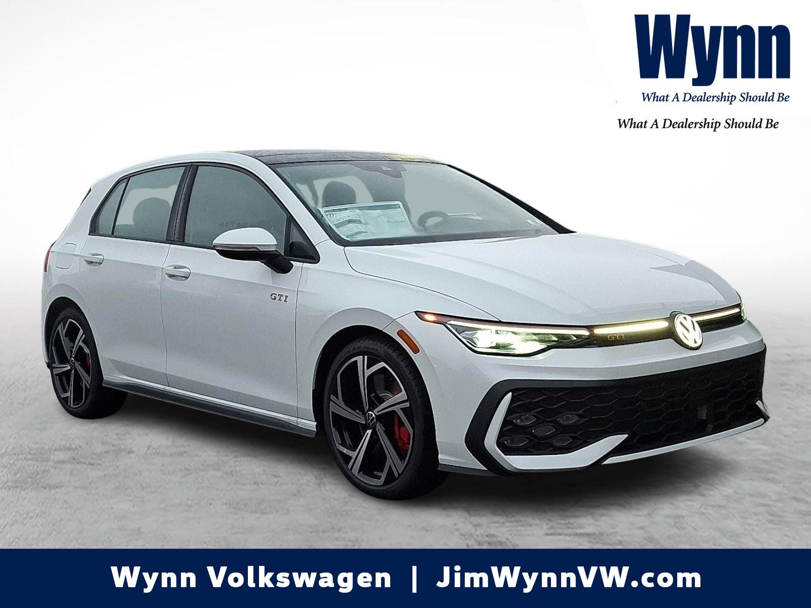 2025 Volkswagen Golf GTI SE's photo