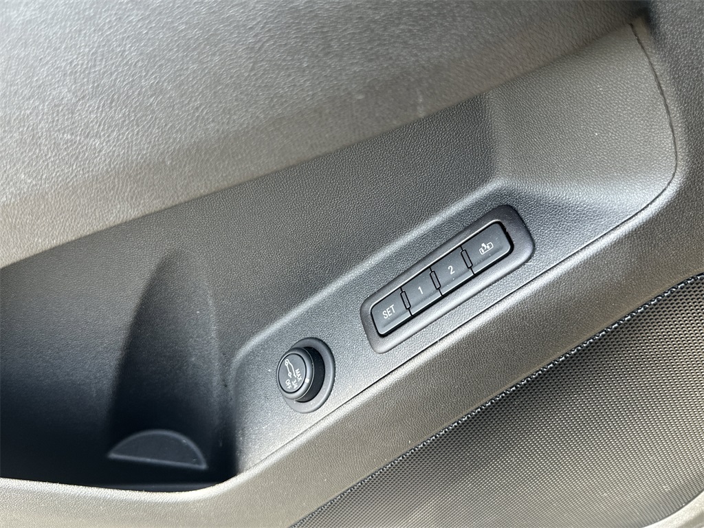 2022 CHEVROLET EQUINOX - Image 19