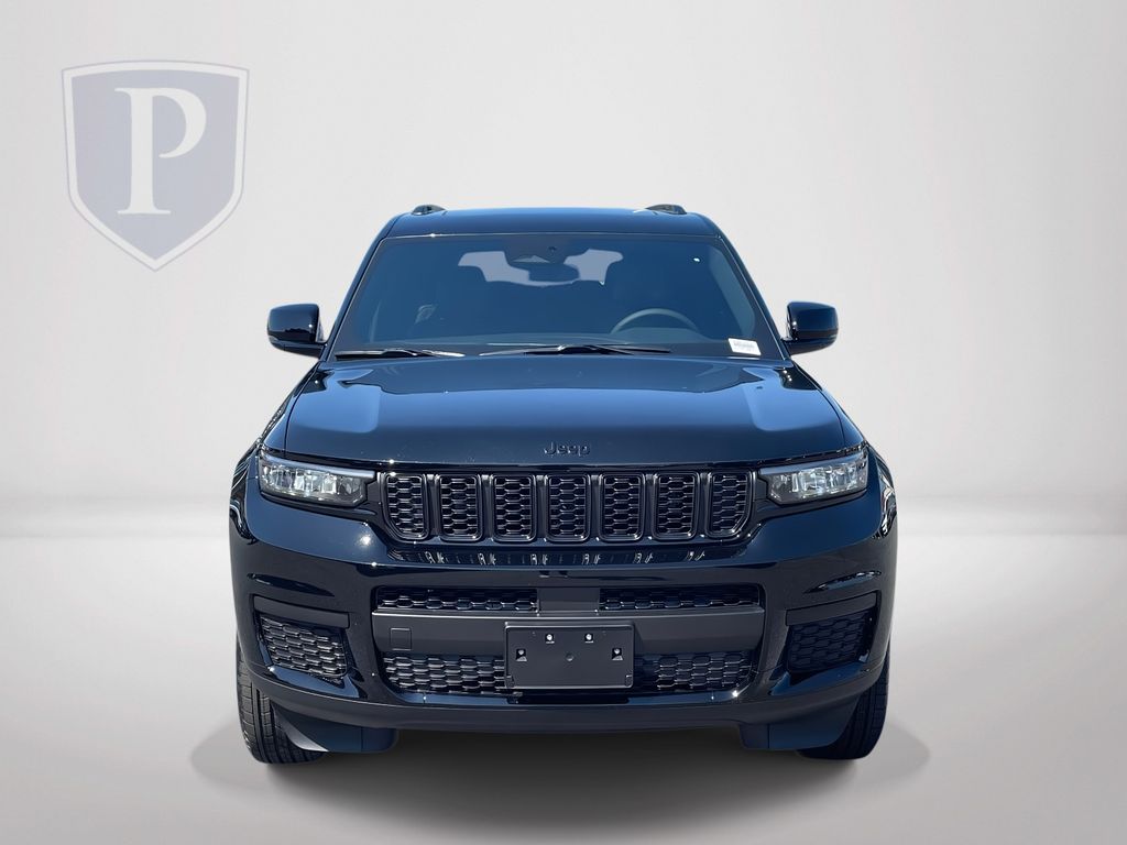 2025 Jeep Grand Cherokee Altitude X photo 2