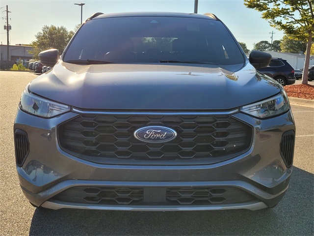 2023 Ford Escape ST-Line photo 4