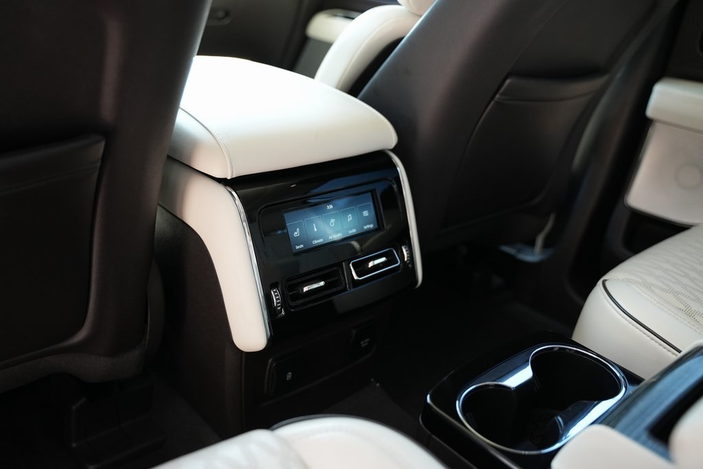 2022 Lincoln Aviator Black Label Grand Touring photo 27