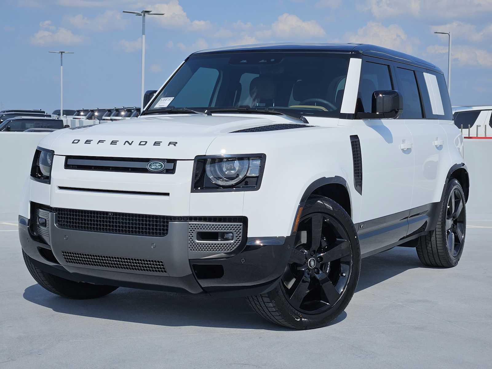 2025 Land Rover Defender V8
