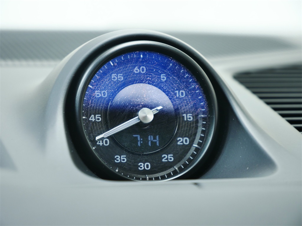 2024 Porsche Cayenne S photo 24