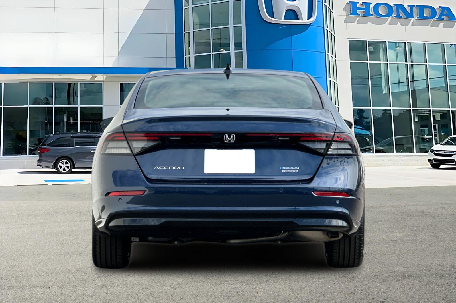 2025 Honda Accord Hybrid Touring photo 4