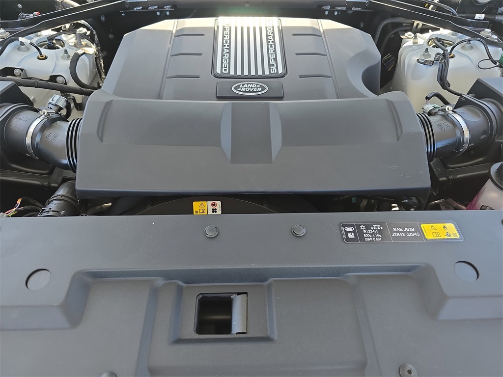 2025 Land Rover Defender 110 X-Dynamic SE photo 26