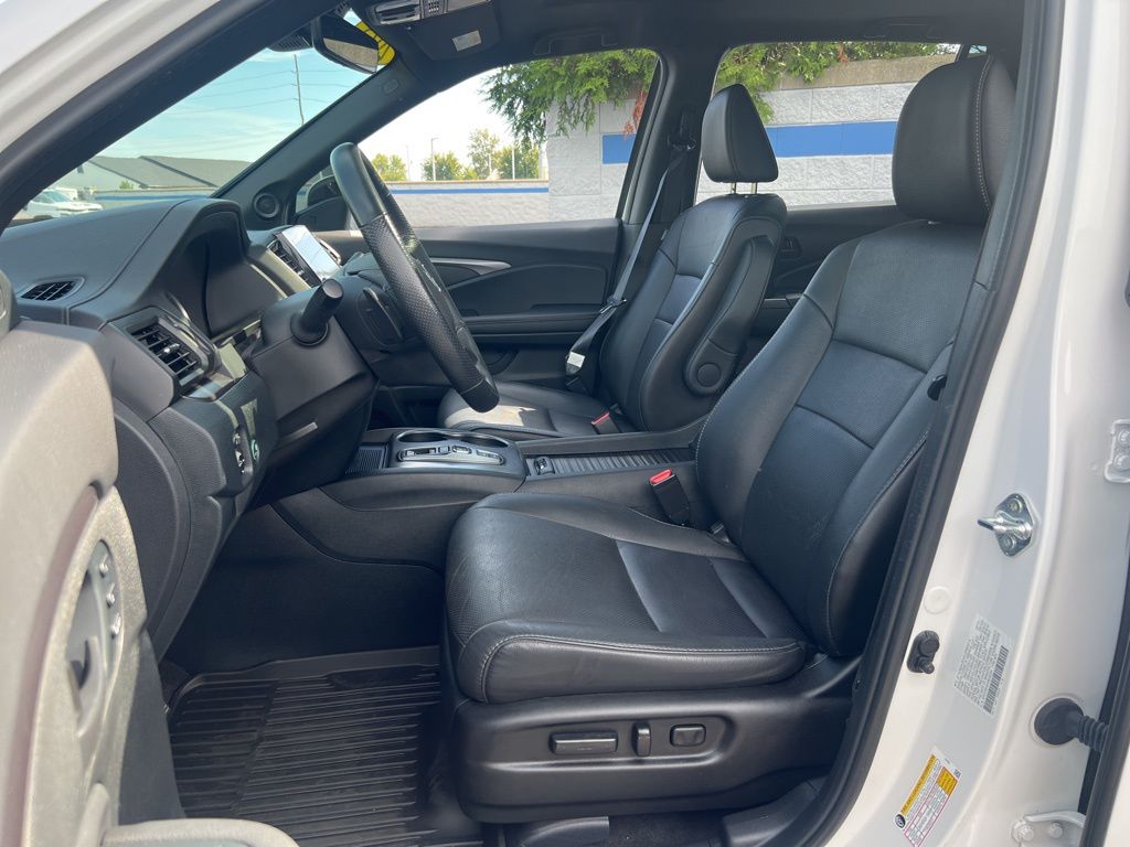 2023 Honda Passport EX-L photo 18