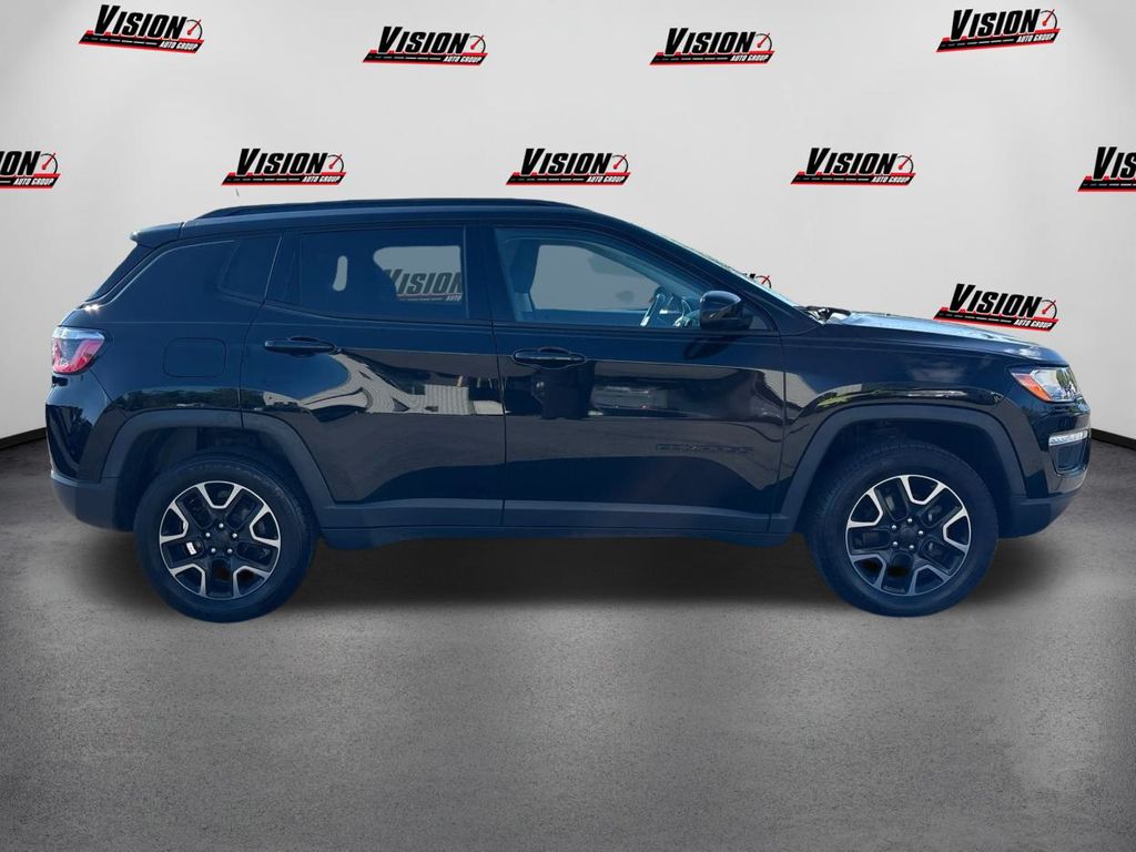 2019 Jeep Compass Sport photo 4