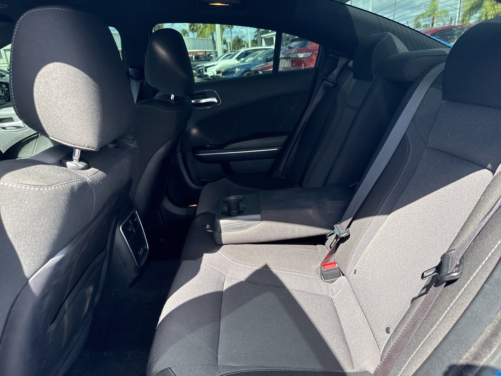 2019 Dodge Charger SXT photo 9