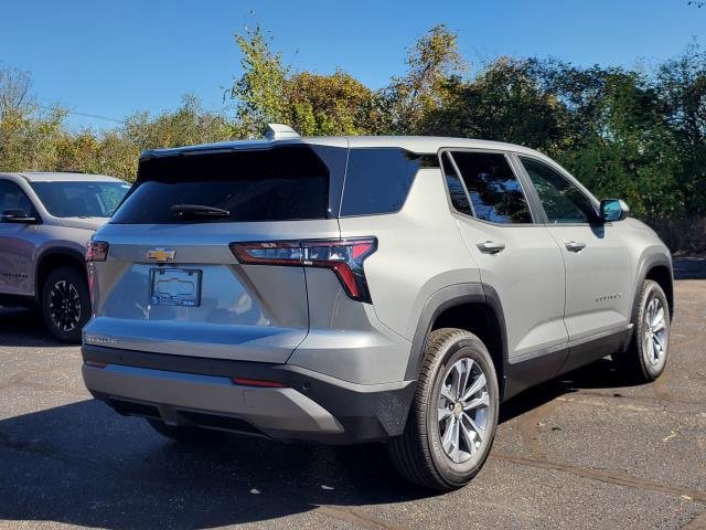 2026 Chevrolet Equinox LT photo 2