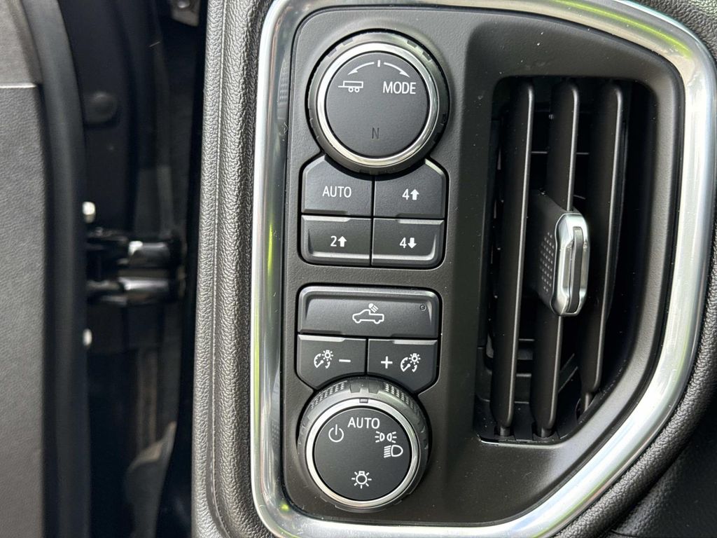 2020 Chevrolet Silverado 1500 LT photo 36
