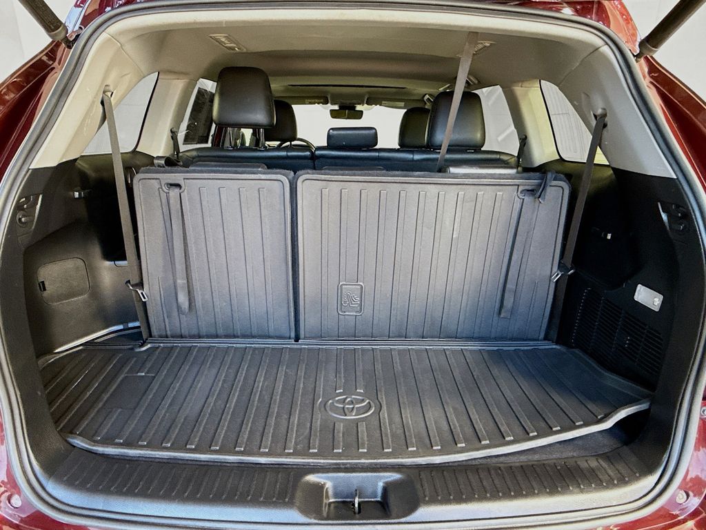 2019 Toyota Highlander XLE photo 28