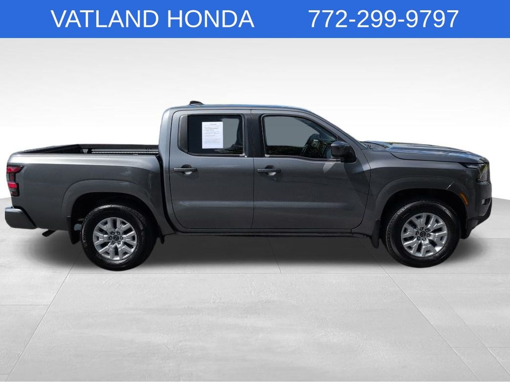 2024 Nissan Frontier SV photo 5
