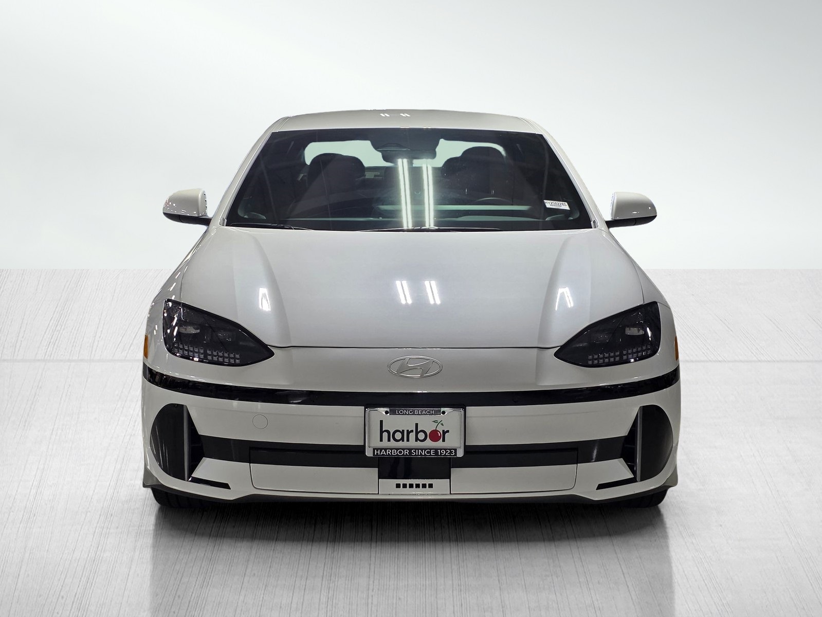 Used 2025 Hyundai IONIQ 6 SEL with VIN KMHM34AA9SA092533 for sale in Long Beach, CA