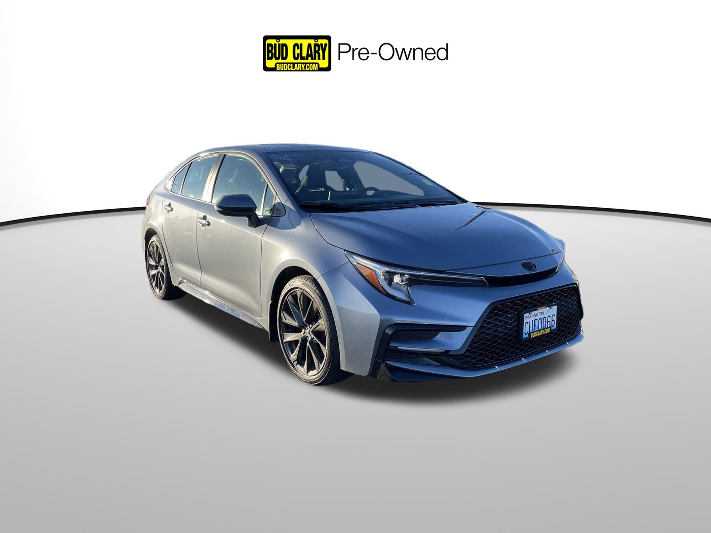 2025 Toyota Corolla SE's photo