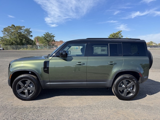 2026 Land Rover Defender 110 S photo 2