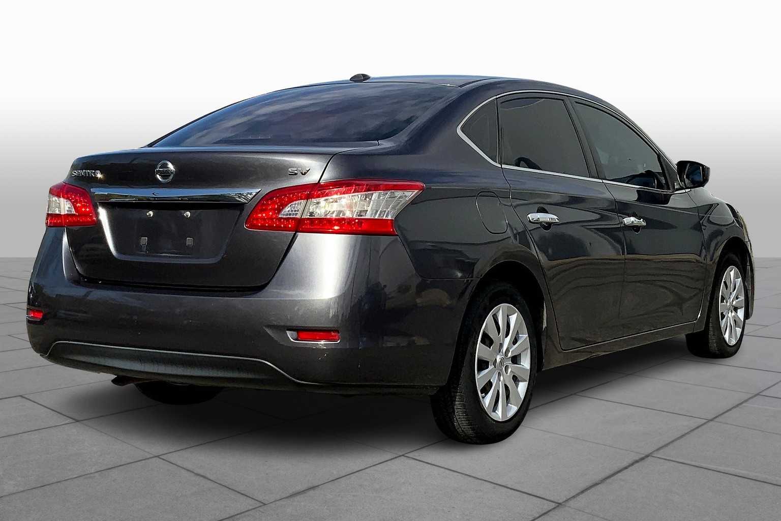 2015 Nissan Sentra SV photo 11