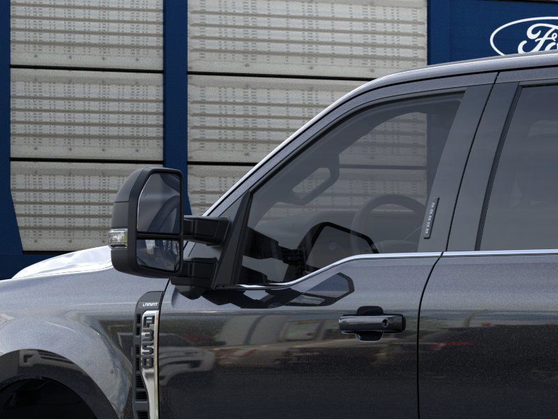 2025 Ford F-350 Lariat photo 19